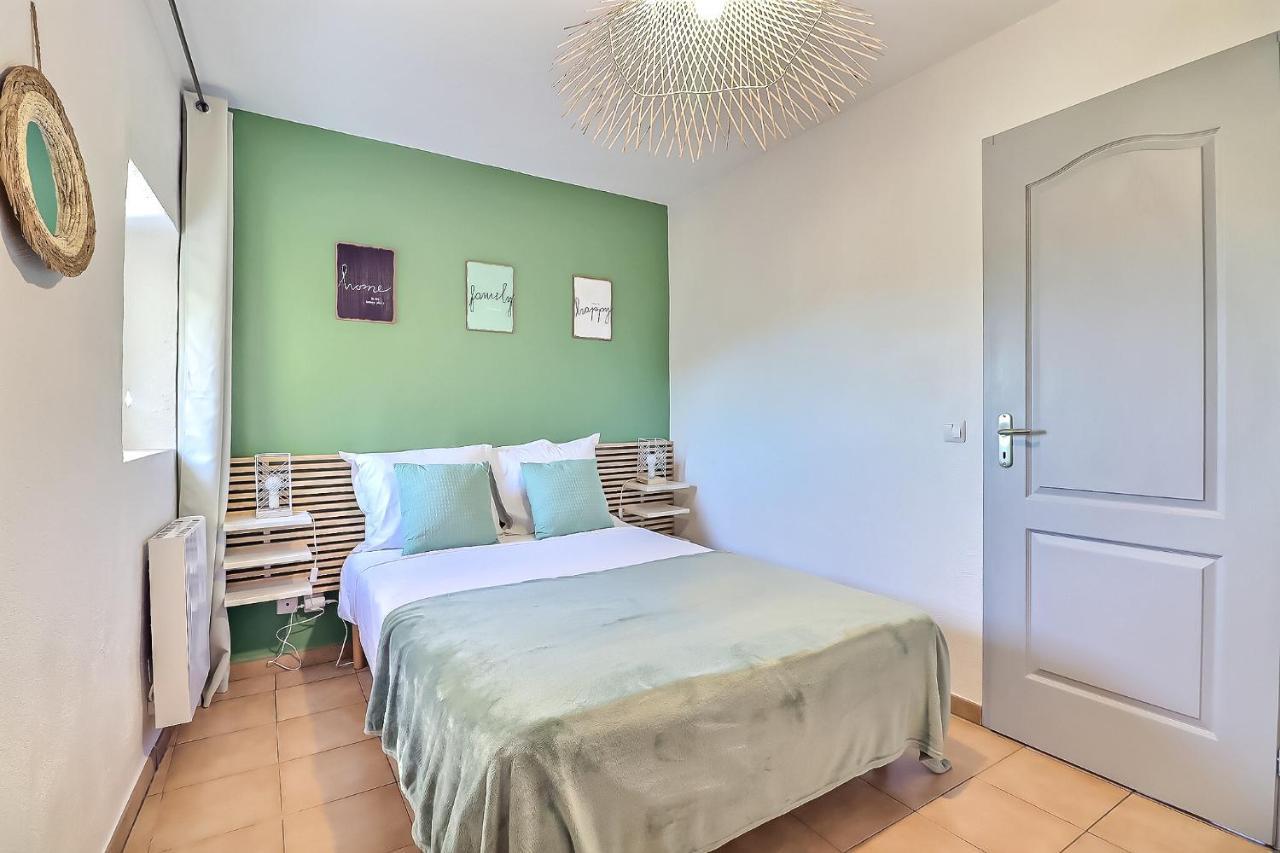 Le Regordane - Appartement 4 Personnes - Centre Wifi Cosy Saint-Gilles  Esterno foto
