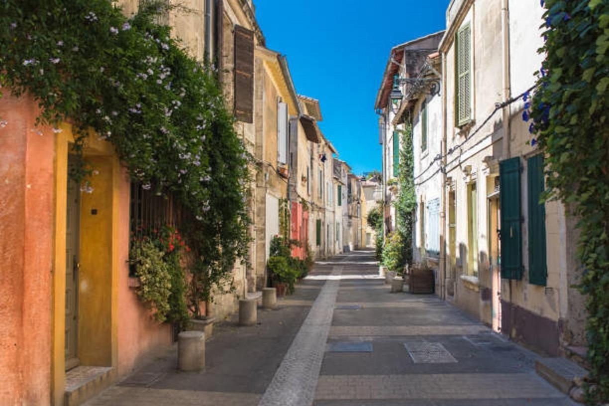Le Regordane - Appartement 4 Personnes - Centre Wifi Cosy Saint-Gilles  Esterno foto