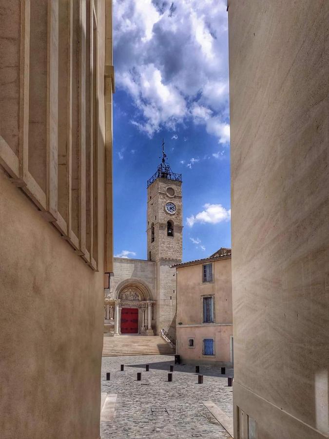 Le Regordane - Appartement 4 Personnes - Centre Wifi Cosy Saint-Gilles  Esterno foto